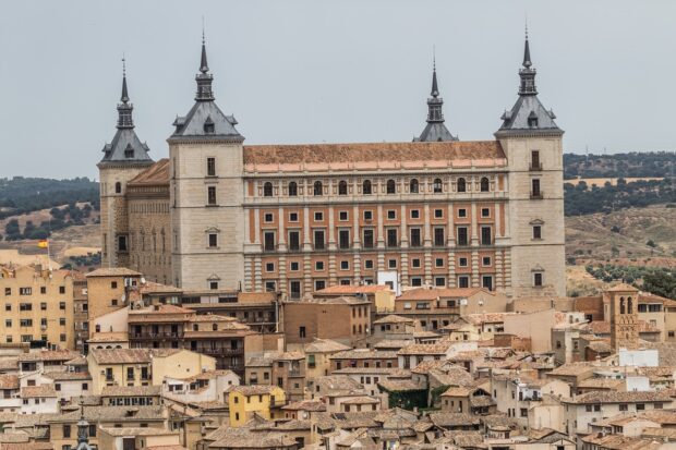 Descubre el encanto del Parque de la Vega en Toledo: Un destino turístico imperdible