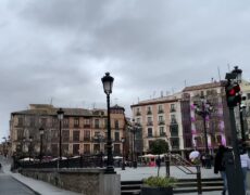 Descubre Zocodover: El Corazón Turístico de Toledo